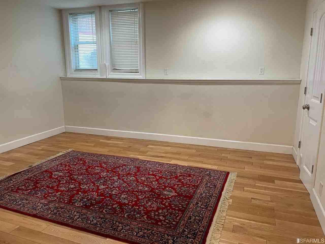 2836 Franklin St - Photo 3 of 6
