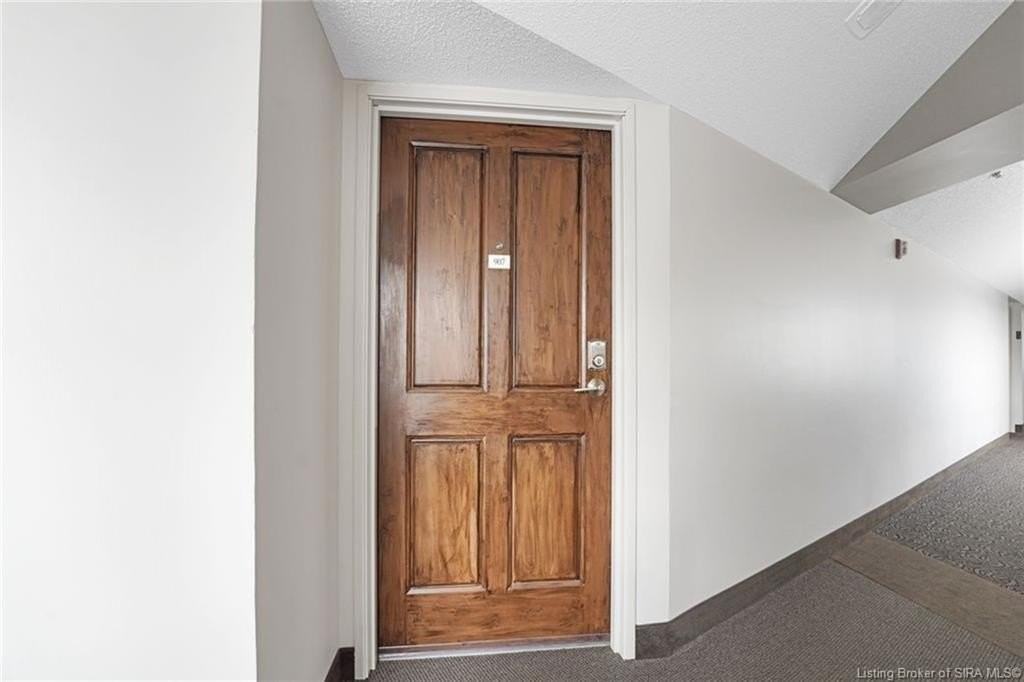 1 Riverpointe Plz #907 - Photo 2 of 41