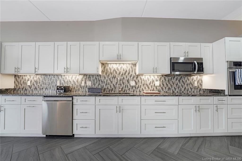 1 Riverpointe Plz #907 - Photo 6 of 41