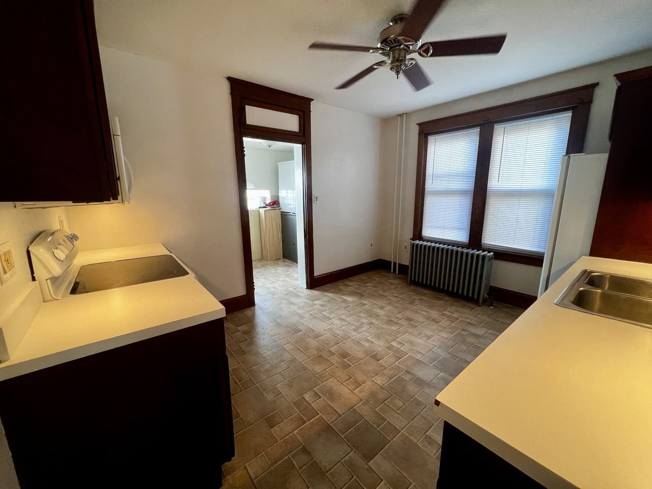 2123 Fairview St #1 - Photo 7 of 22