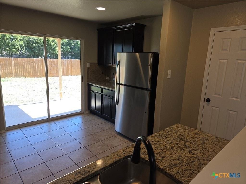 124 Durant Dr - Photo 6 of 18