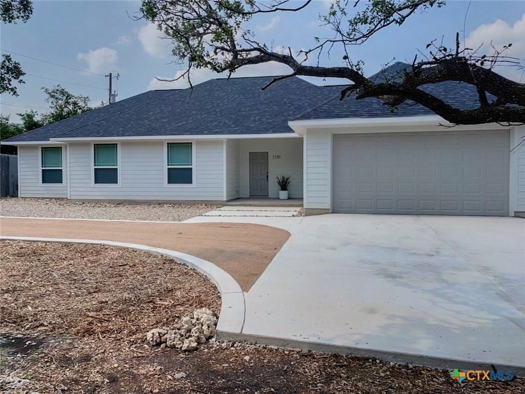 1131 Yaupon Dr - Photo 5 of 37