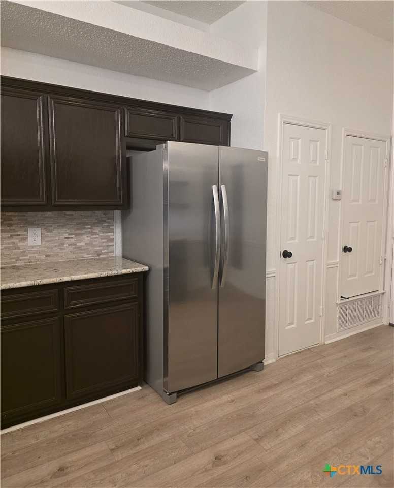3081 Colorado Dr - Photo 6 of 20
