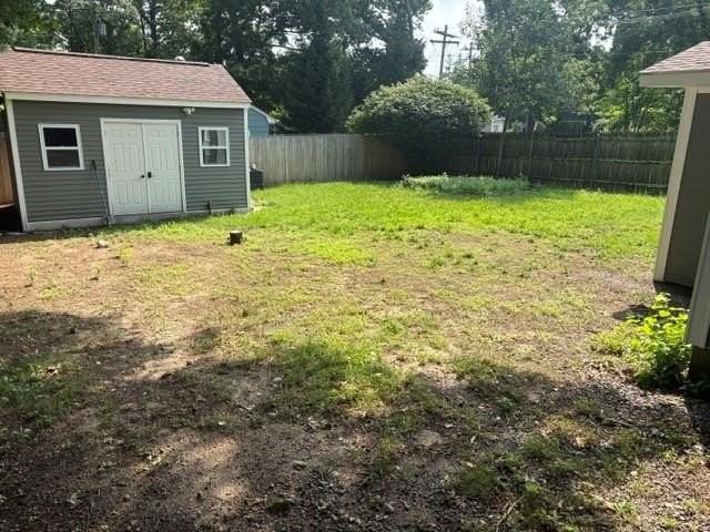 20 Colonial Rd - Photo 4 of 19