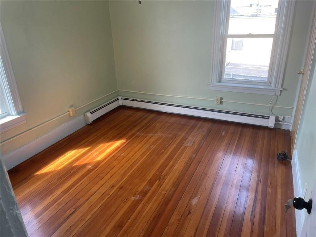 1172 N Main St - Photo 2 of 8