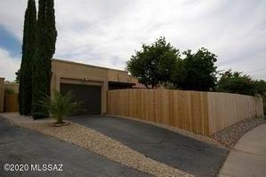 featured image of 4453 W Pyracantha Dr