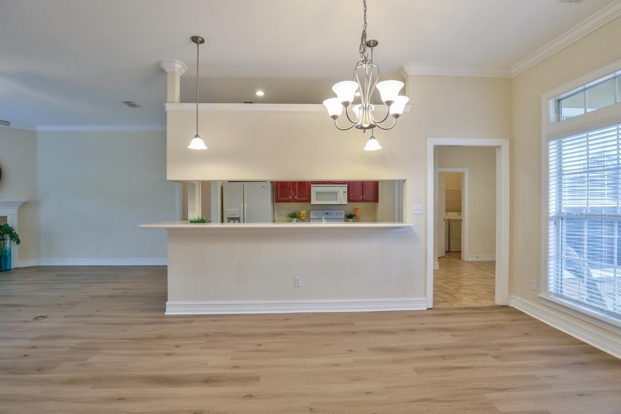1661 Harbor Club Dr - Photo 6 of 32