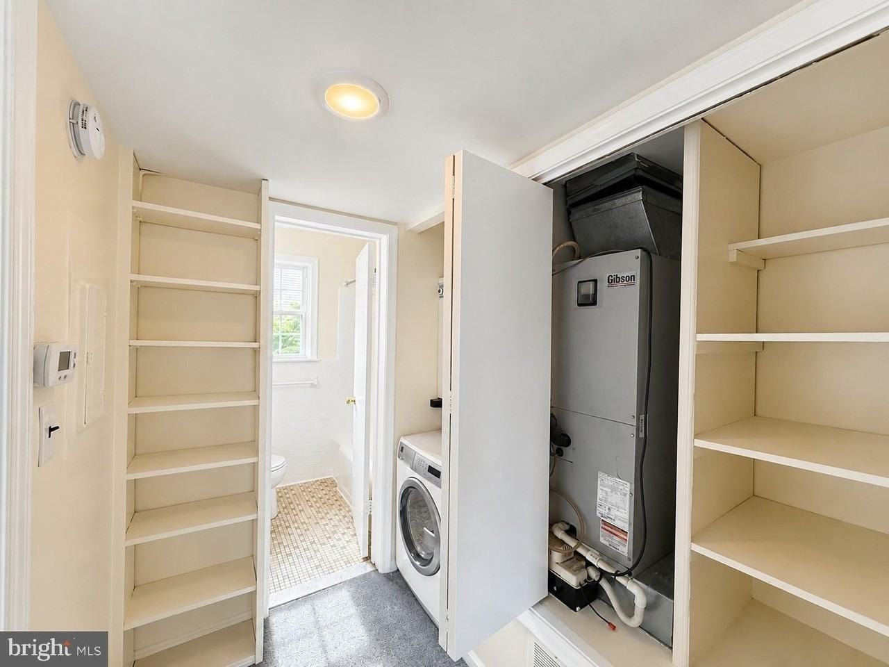 3823 W St Se #201 - Photo 4 of 12