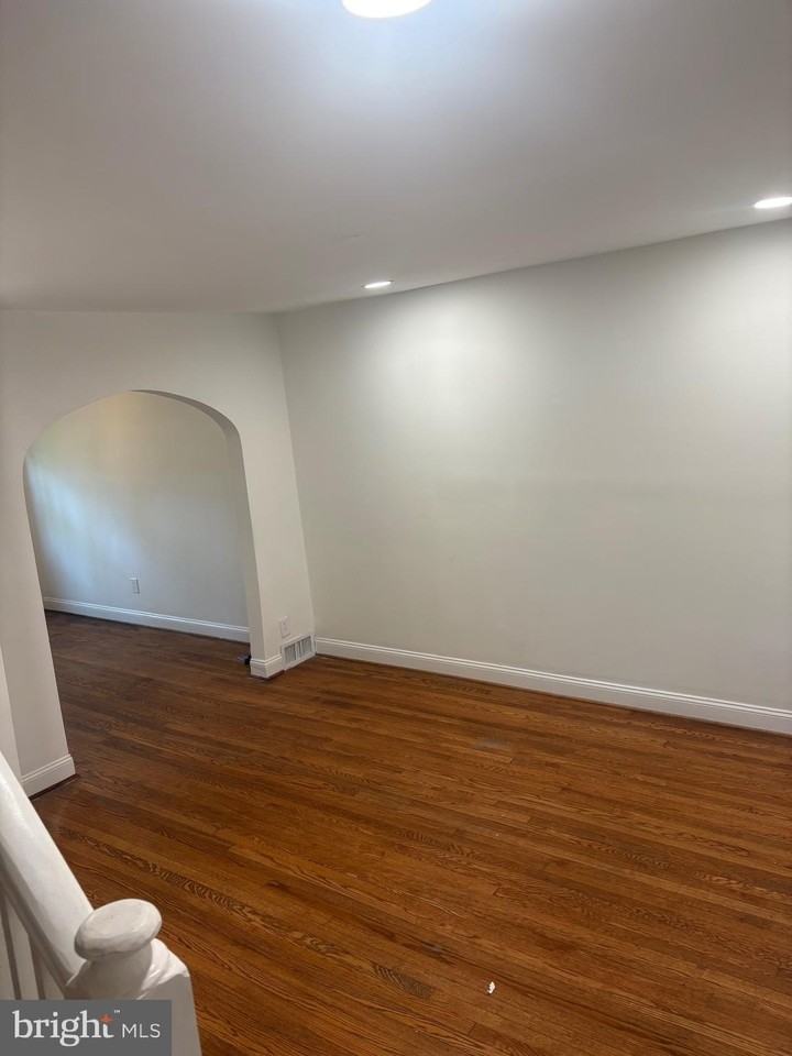 4234-GAULT 4234 Place NE - Photo 4 of 22