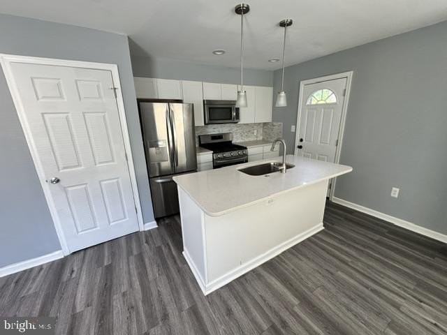 4934 Just St Ne - Photo 2 of 5