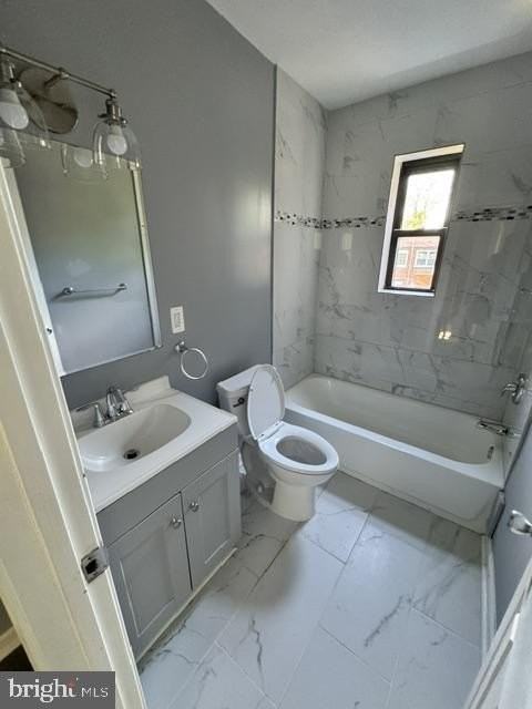4934 Just St Ne - Photo 3 of 5