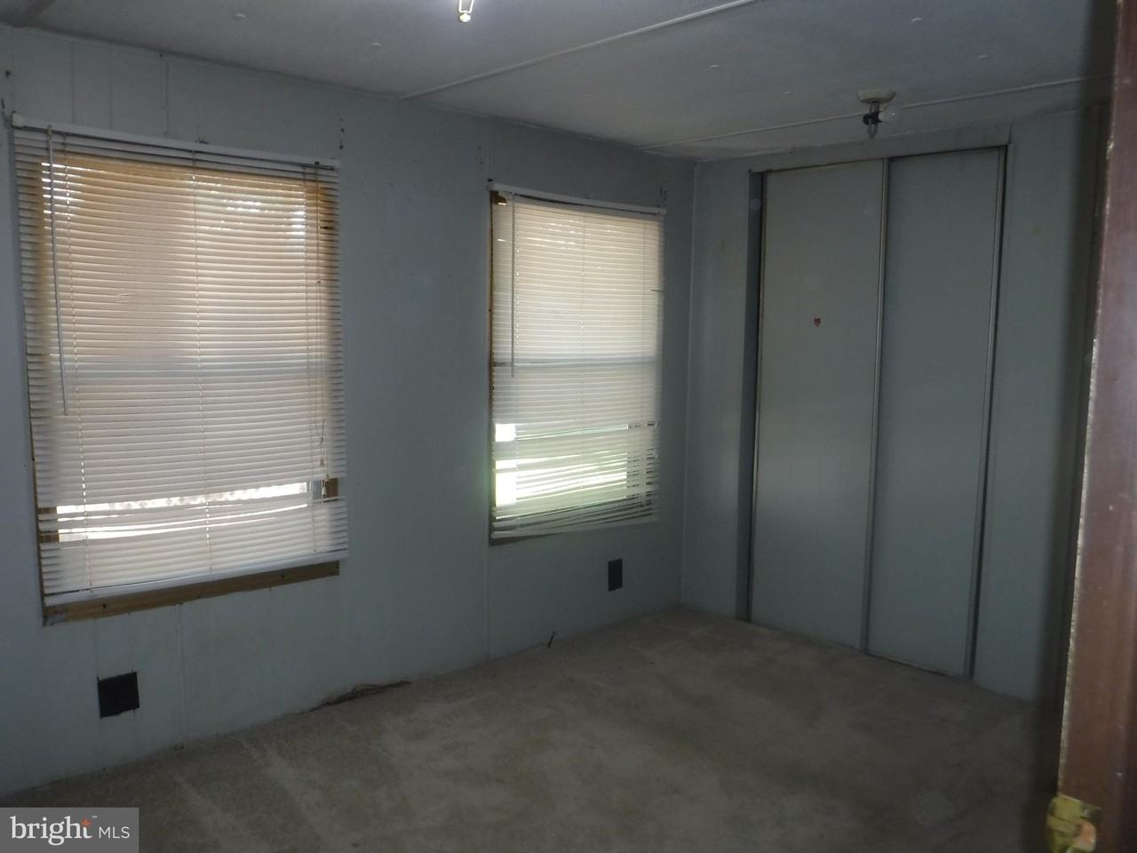 53 Shamrock Ave - Photo 4 of 28