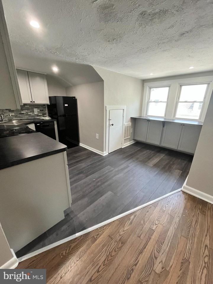 11 New St #10 - Photo 6 of 10
