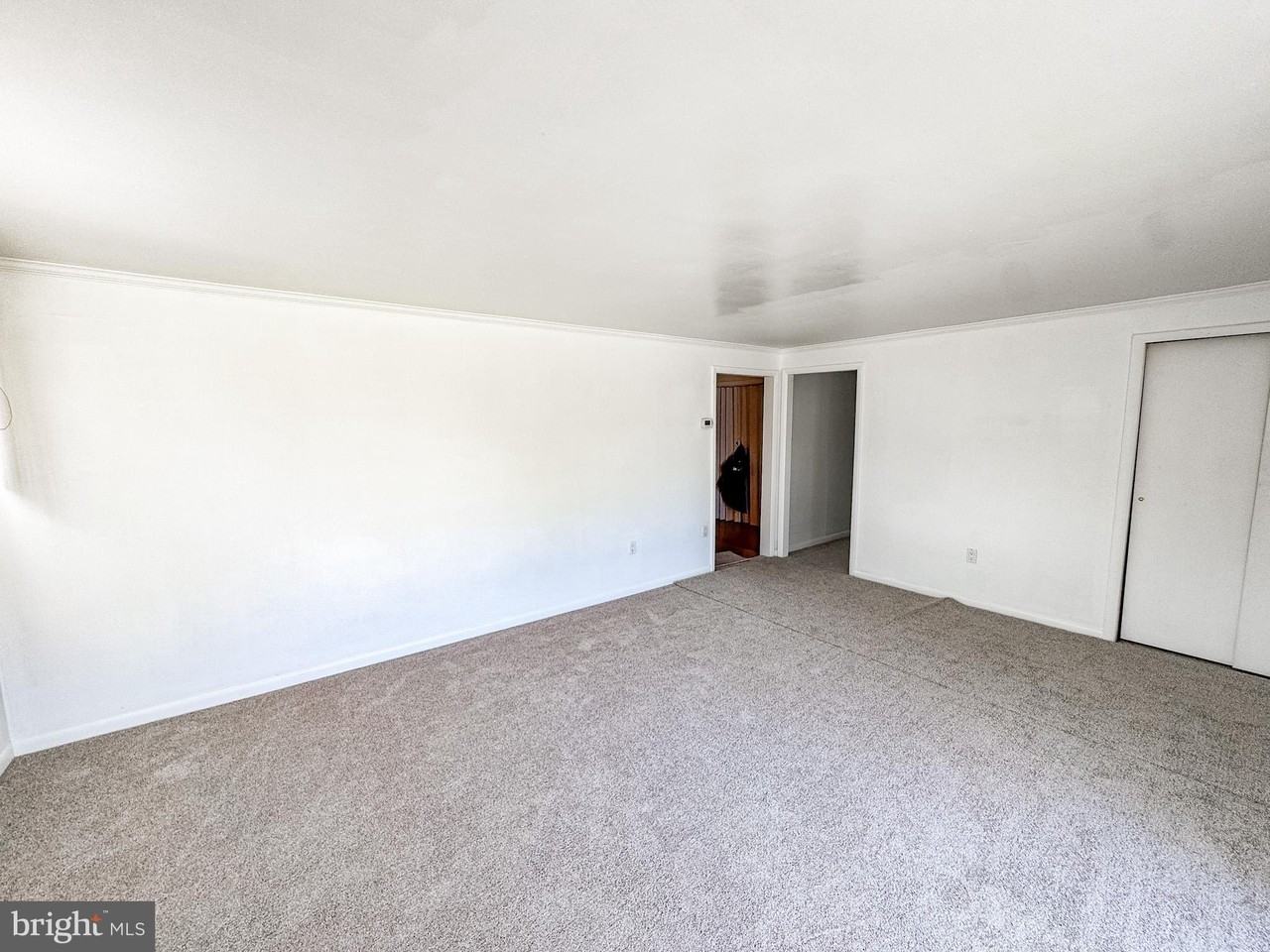 425 Marianna Dr - Photo 4 of 21