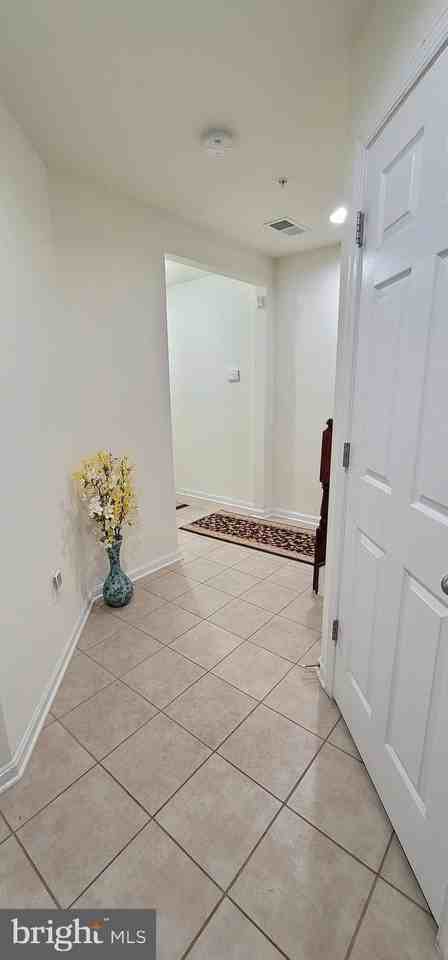 2873 Burrows Ln - Photo 4 of 30