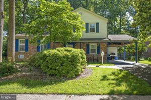 featured image of 809 Woodley Dr