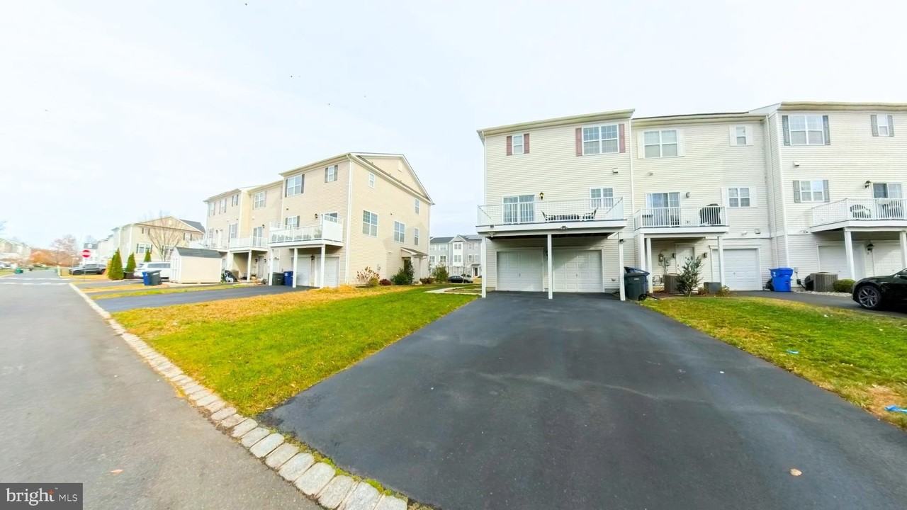 33 Mountie Ln - Photo 6 of 50