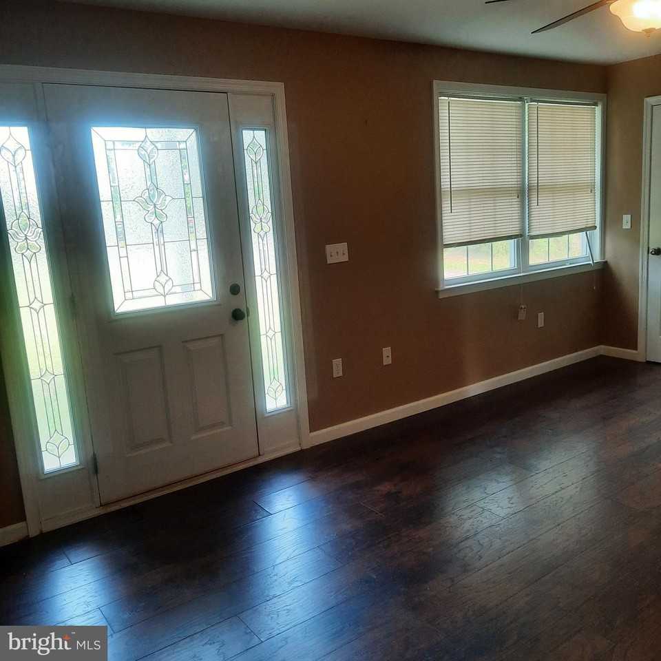 8060 Easton Rd - Photo 7 of 10