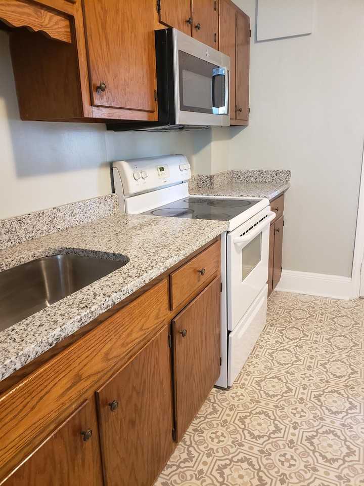 1404 8th Ave #4 - Photo 2 of 12