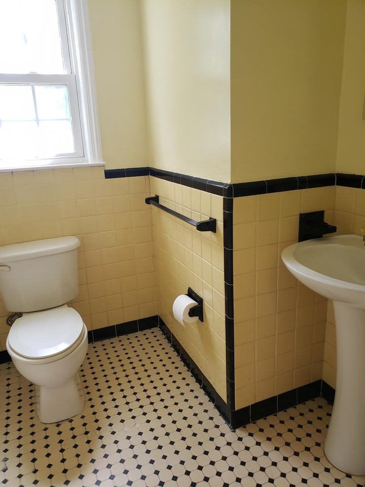 1404 8th Ave #4 - Photo 7 of 12