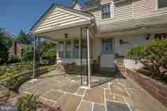 214 Harrogate Rd - Photo 1 of 1