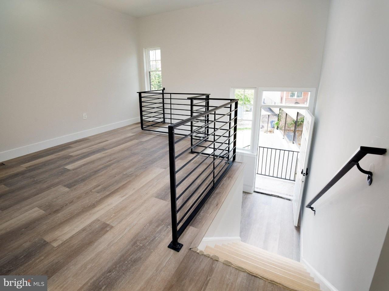 303 Fountain St - Photo 2 of 38