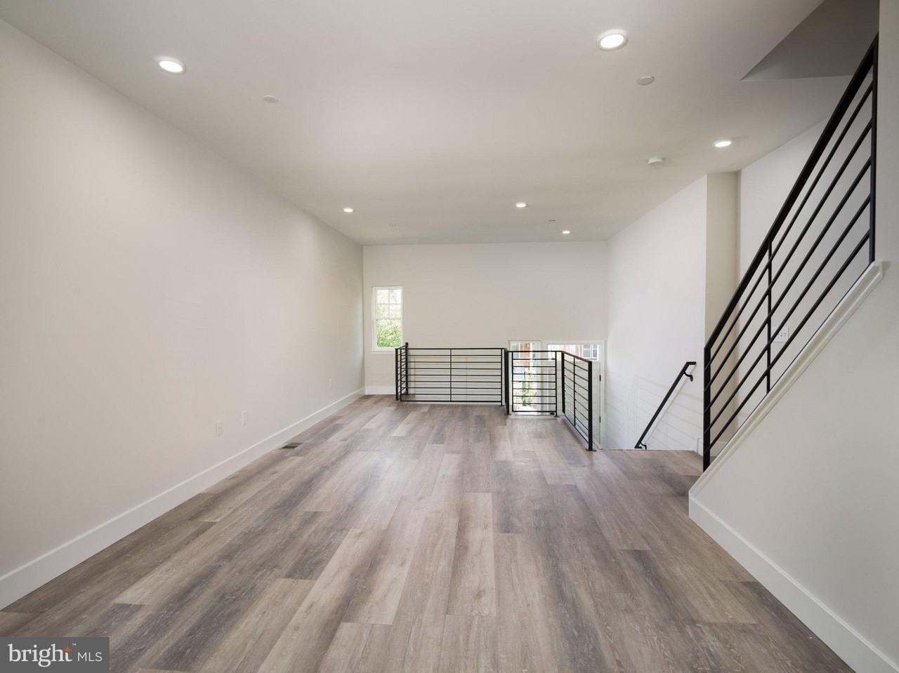 303 Fountain St - Photo 4 of 38