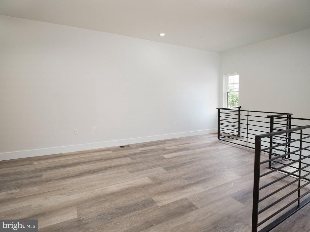 303 Fountain St - Photo 5 of 38
