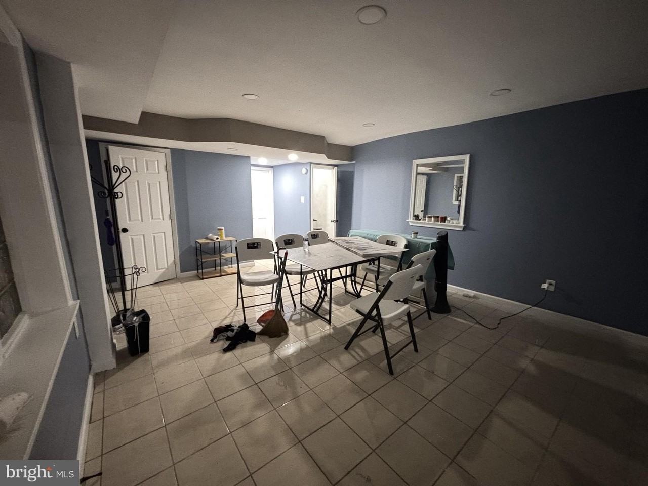 835 Anchor St - Photo 6 of 10