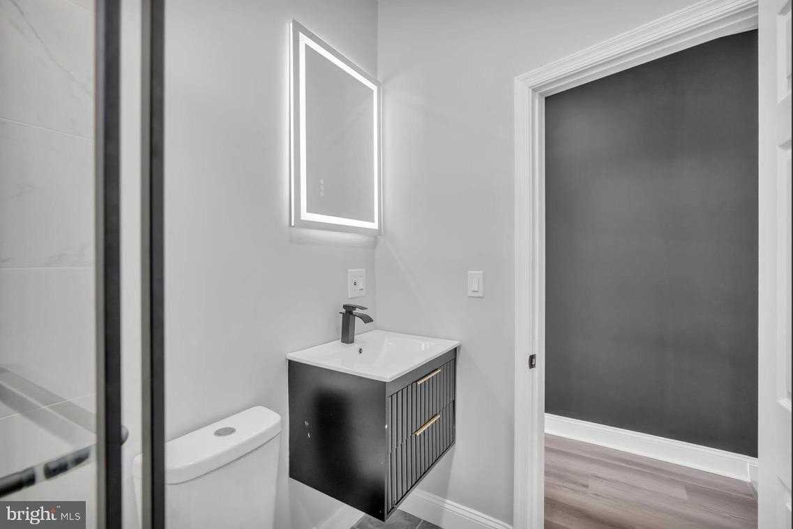 119 S Redfield St - Photo 7 of 12