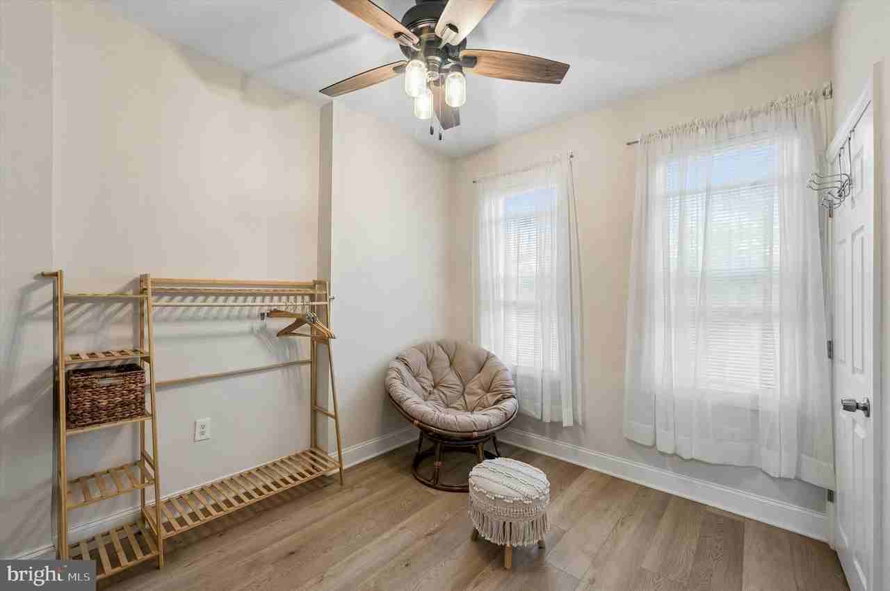 5512 Master St - Photo 6 of 25
