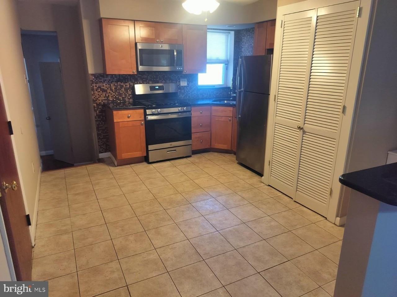 1622 E Passyunk Ave #2 - Photo 5 of 11