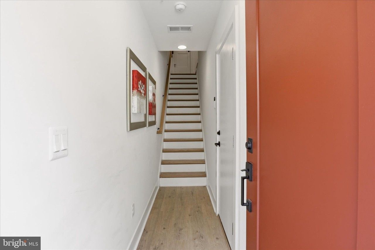 7331 Blade Dr - Photo 4 of 44