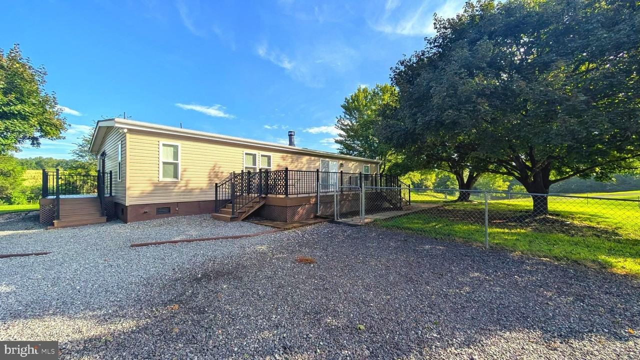 8167 Everona Rd - Photo 2 of 26