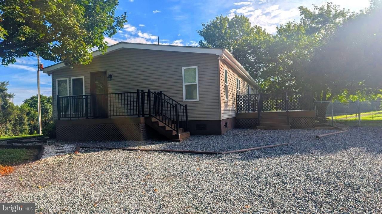 8167 Everona Rd - Photo 3 of 26