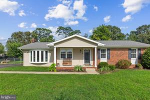 featured image of 718 Edwards Dr