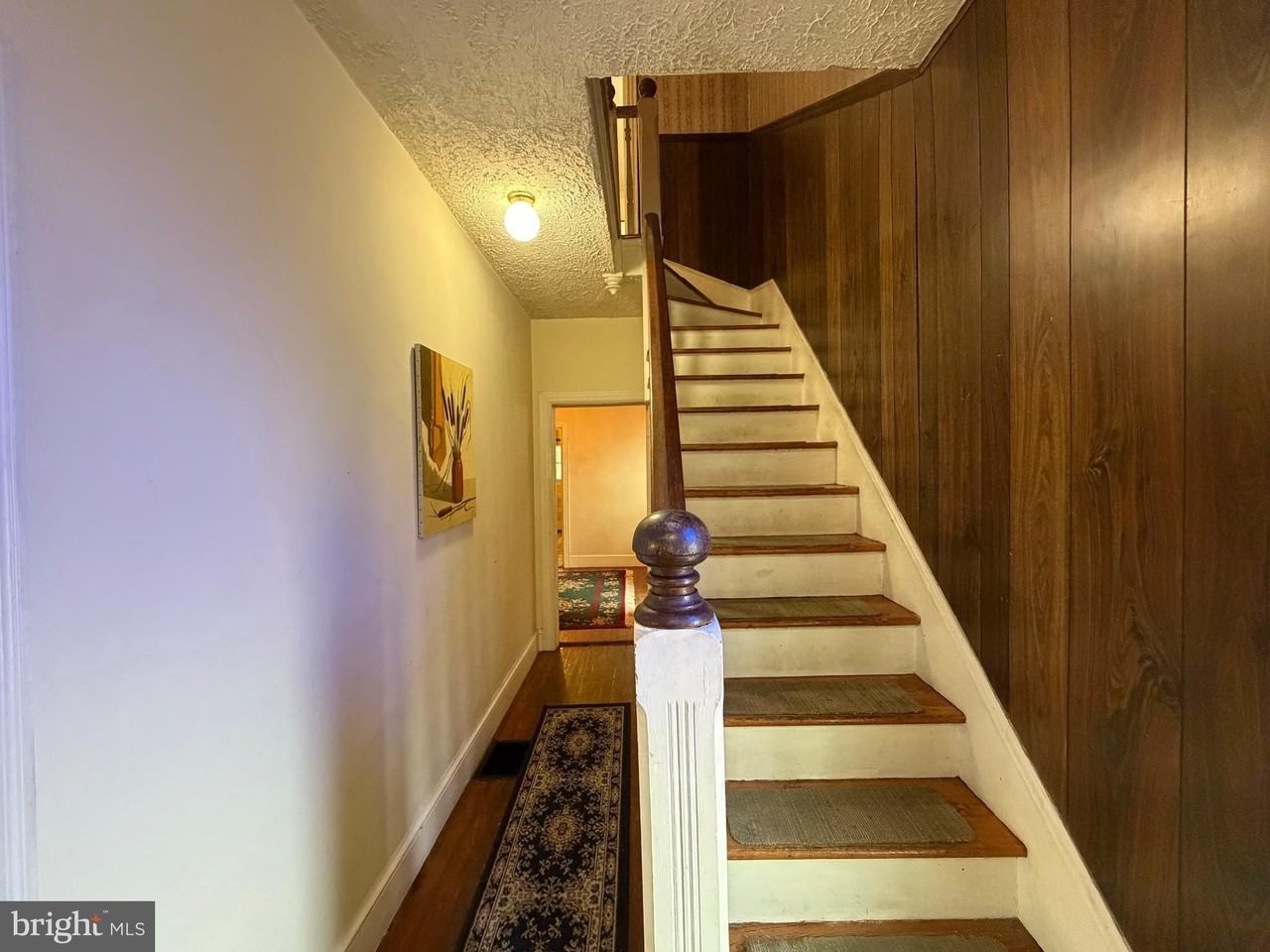 508 W Burke St - Photo 6 of 28