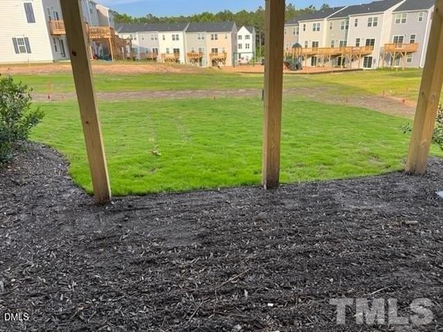 1009 Romeria Dr - Photo 5 of 15