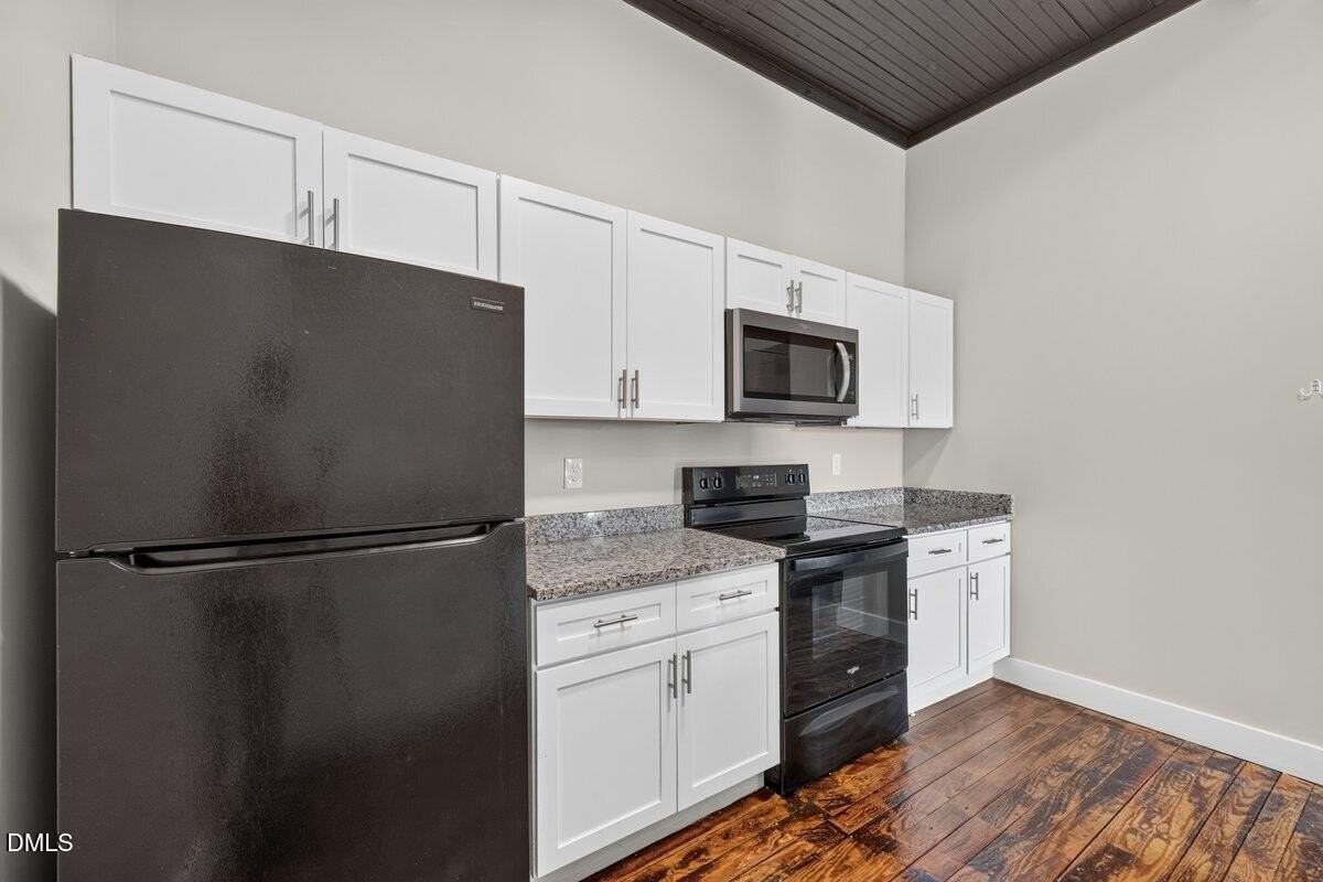 202 S Main St #213 - Photo 5 of 18