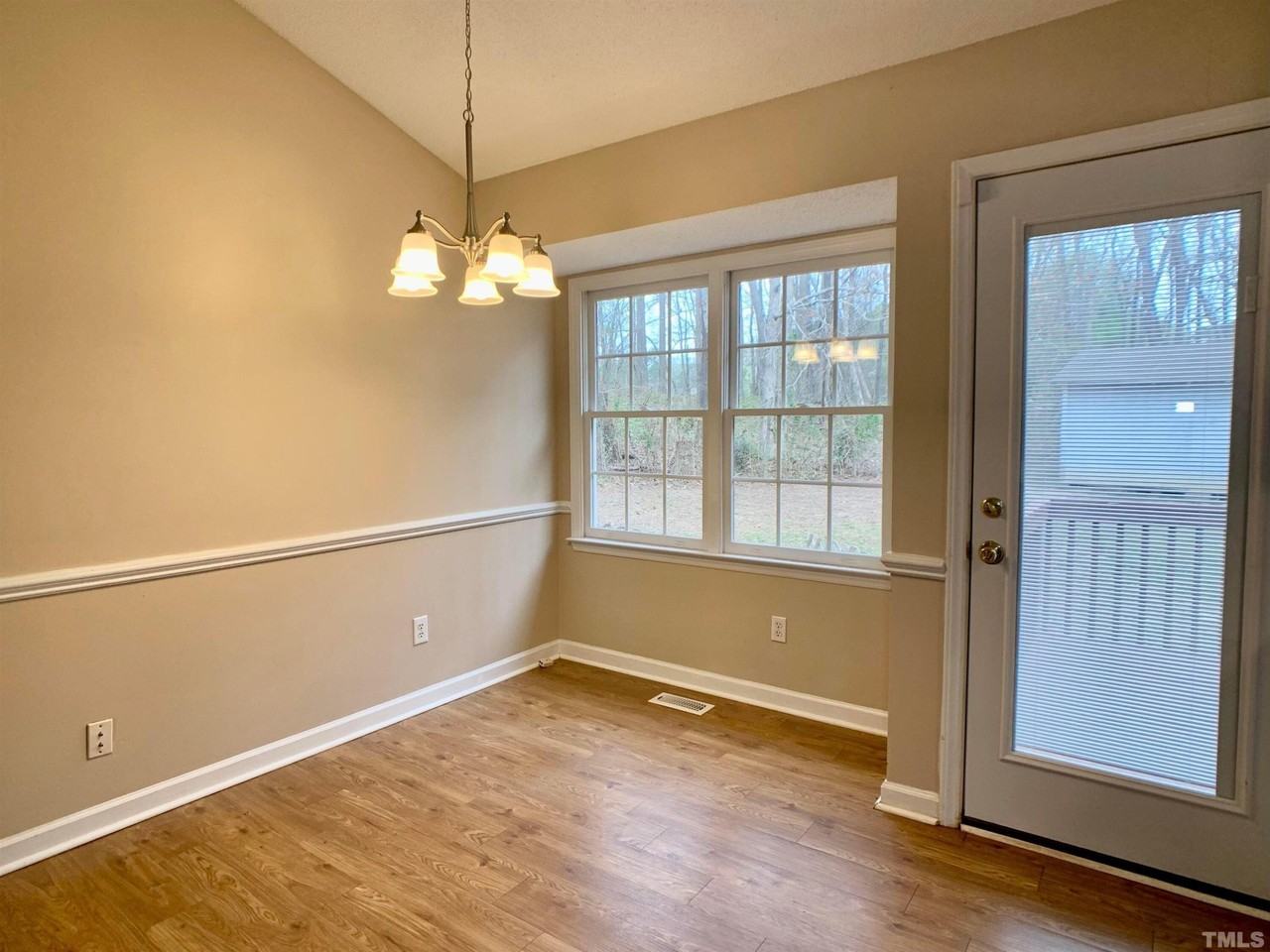 516 Contessa Ct - Photo 7 of 24