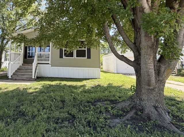 2231 Se Windover Dr #B16 - Photo 2 of 25