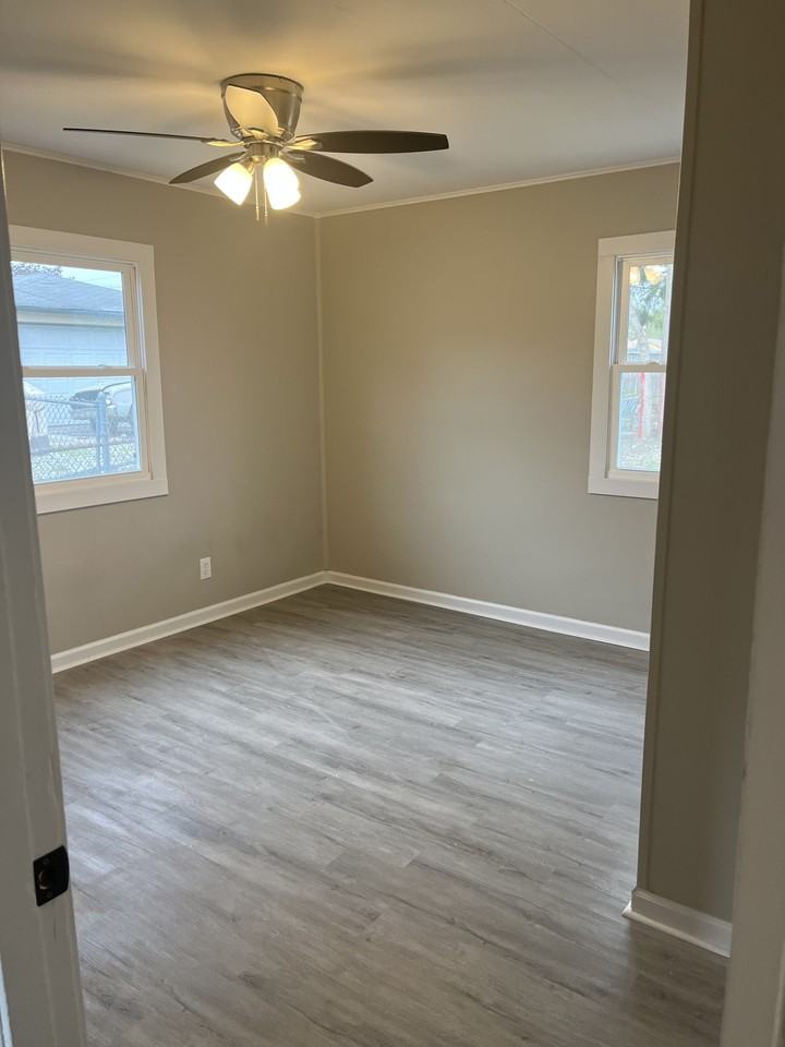 420 S Wheatland Ave #1 - Photo 4 of 10
