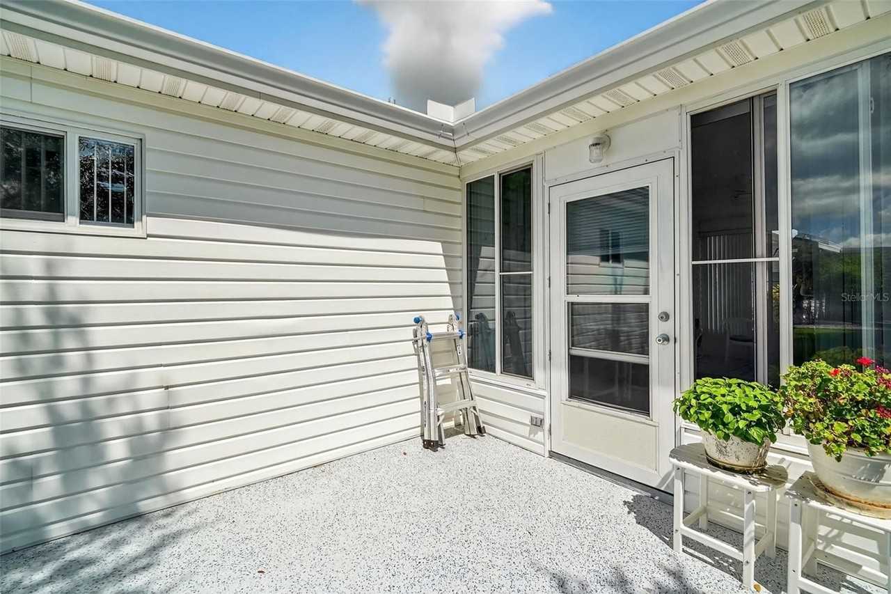 17551 Se 96th Ct - Photo 5 of 28