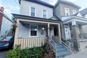 featured image of 22 Anderson Street