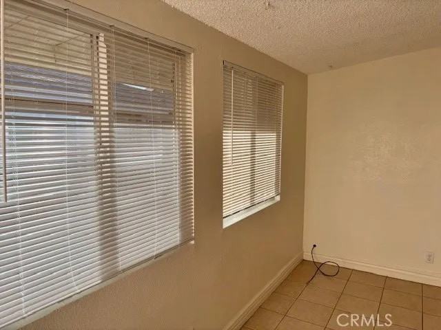 8124 Peach Avenue - Photo 5 of 13
