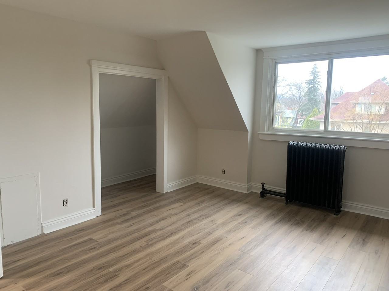 73 Melrose Ave S - Photo 4 of 12