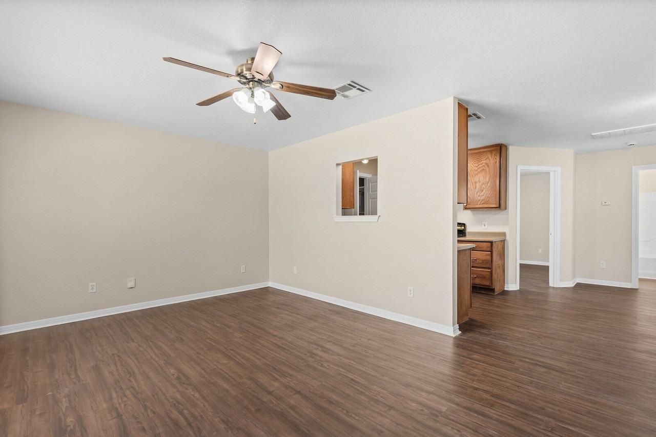 217 E East Craven Avenue #D - Photo 5 of 16