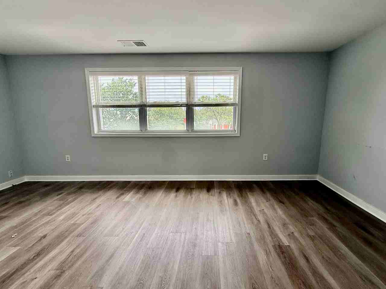 7011 Lindbergh Blvd #2ndFL - Photo 6 of 29