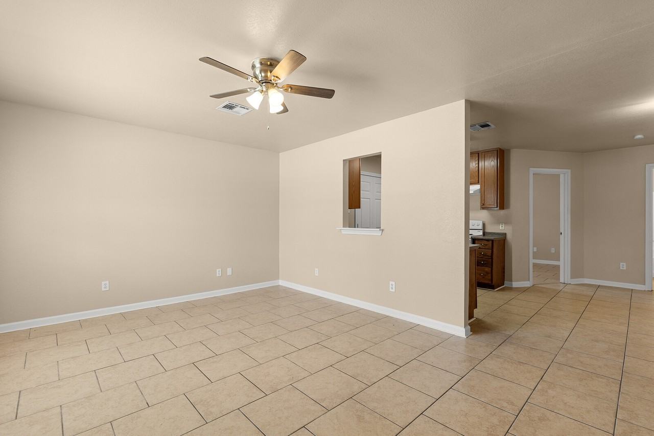 233 E Craven Ave #233 - Photo 3 of 16