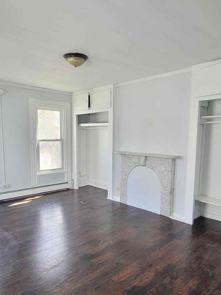 168 Essex St #168 - Photo 5 of 15
